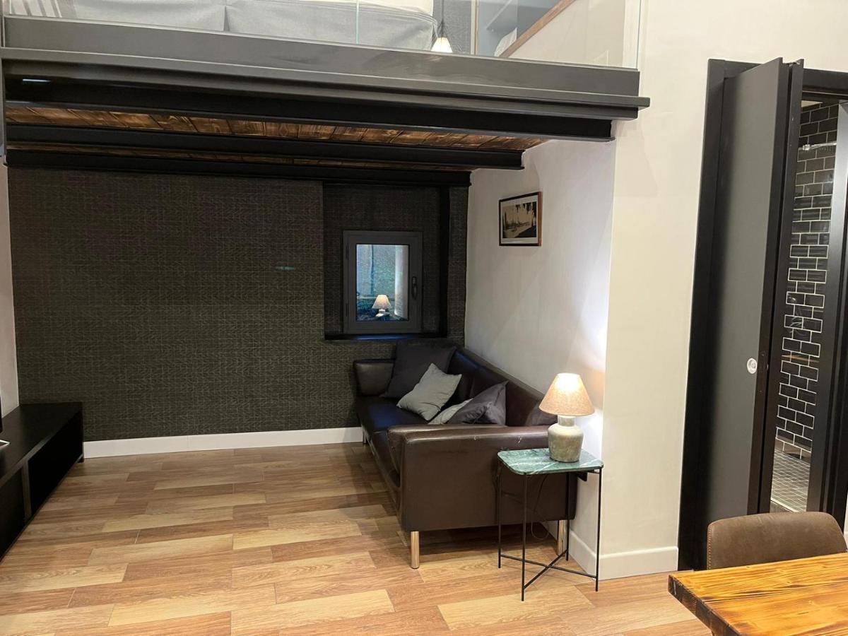 Dreaming Castel Sant'Elmo Apartment Наполи Екстериор снимка